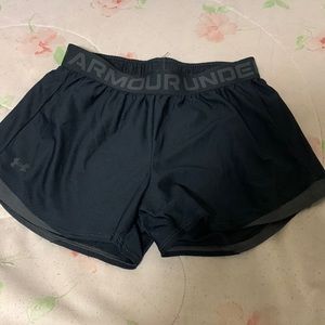 Under Armour shorts size small